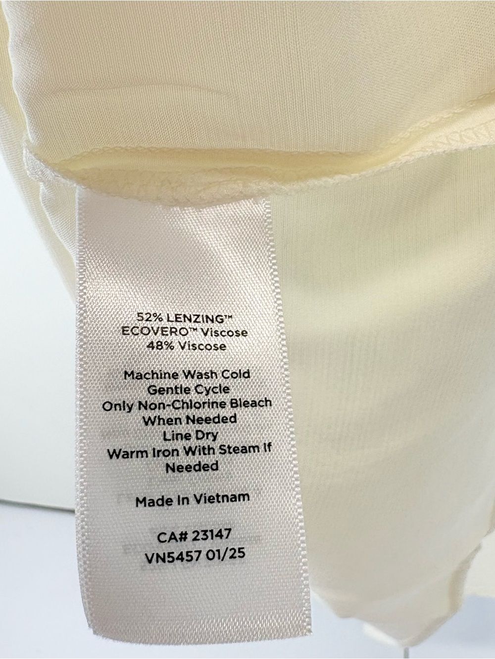 Talbots Women's XL Sleeveless Ruffle Front Blouse Cream Off White - Picture 4 of 4